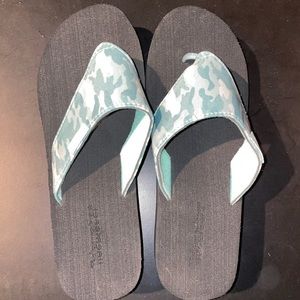 Women’s 8 Tidewater Sandals